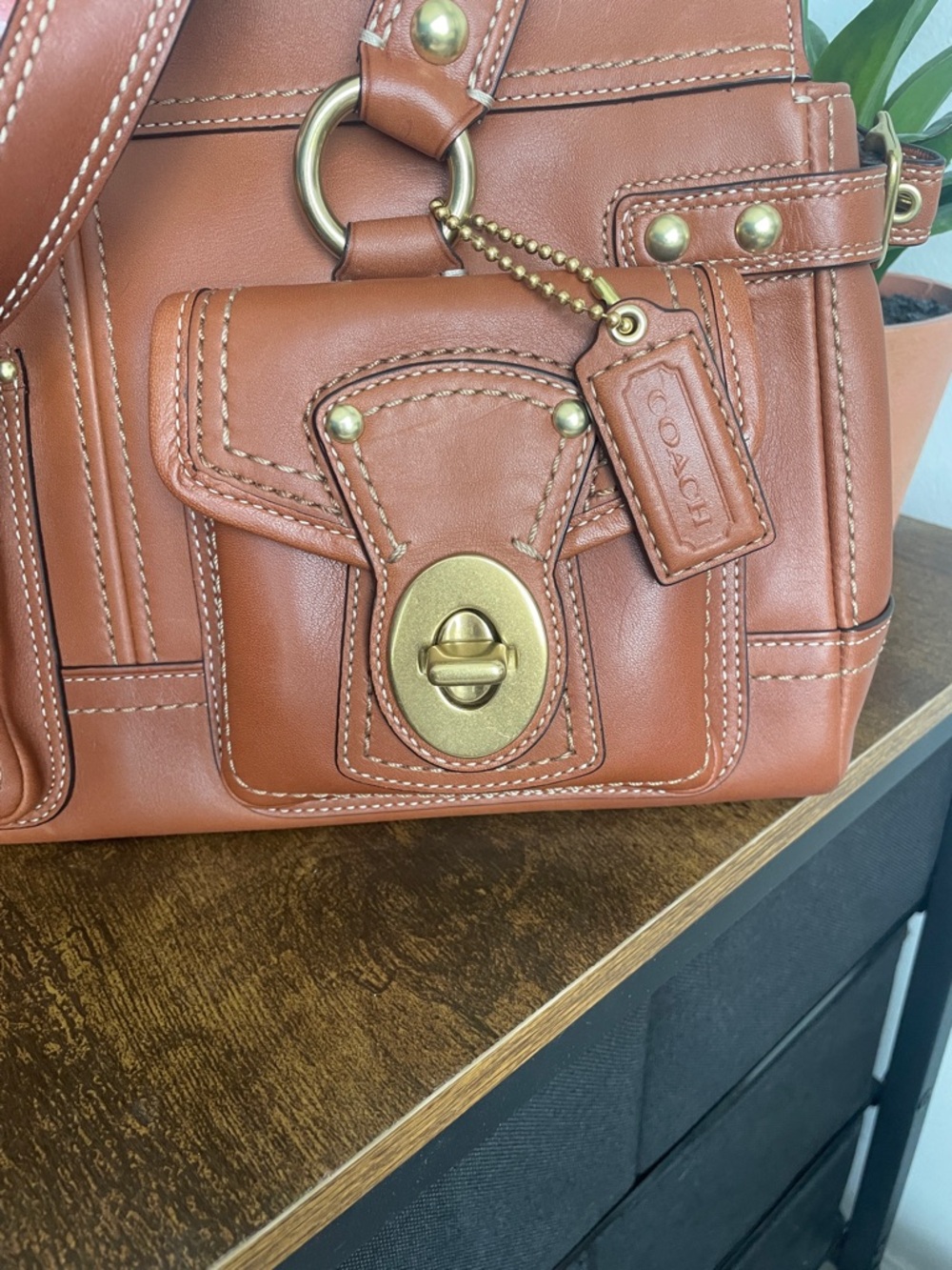 Vintage Coach Legacy Turnlock Leather Satchel in Whiskey, with original tags - Picture 11 of 16